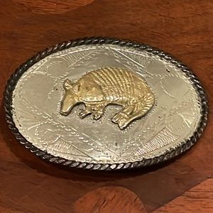 Armadillo belt buckle